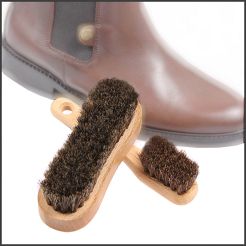 61 SIMON Set of shoe brushes 