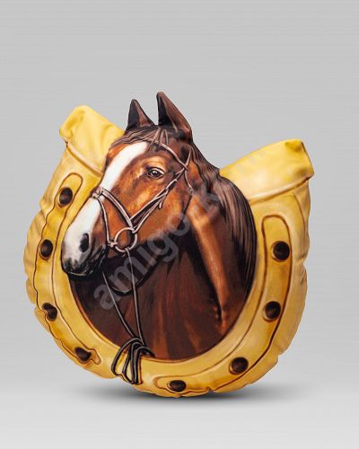 Miękka, oryginalna poduszka z wizerunkiem głowy konia.