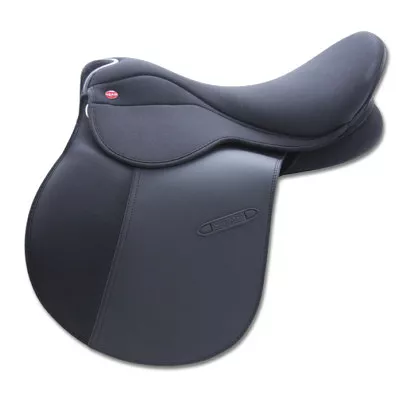 0 Siodło wszechstronne STAR z szerokim łekiem - syntetyczne / 8022601